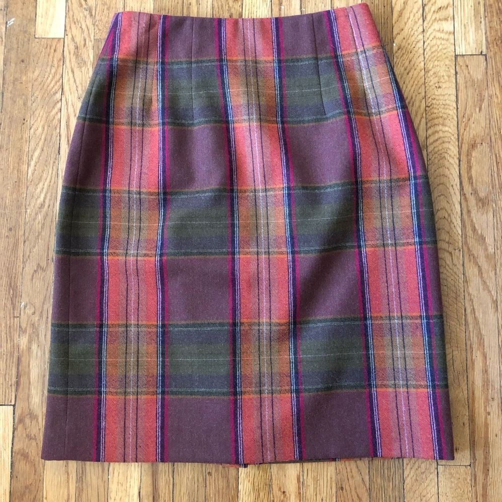 Wool mid length skirt